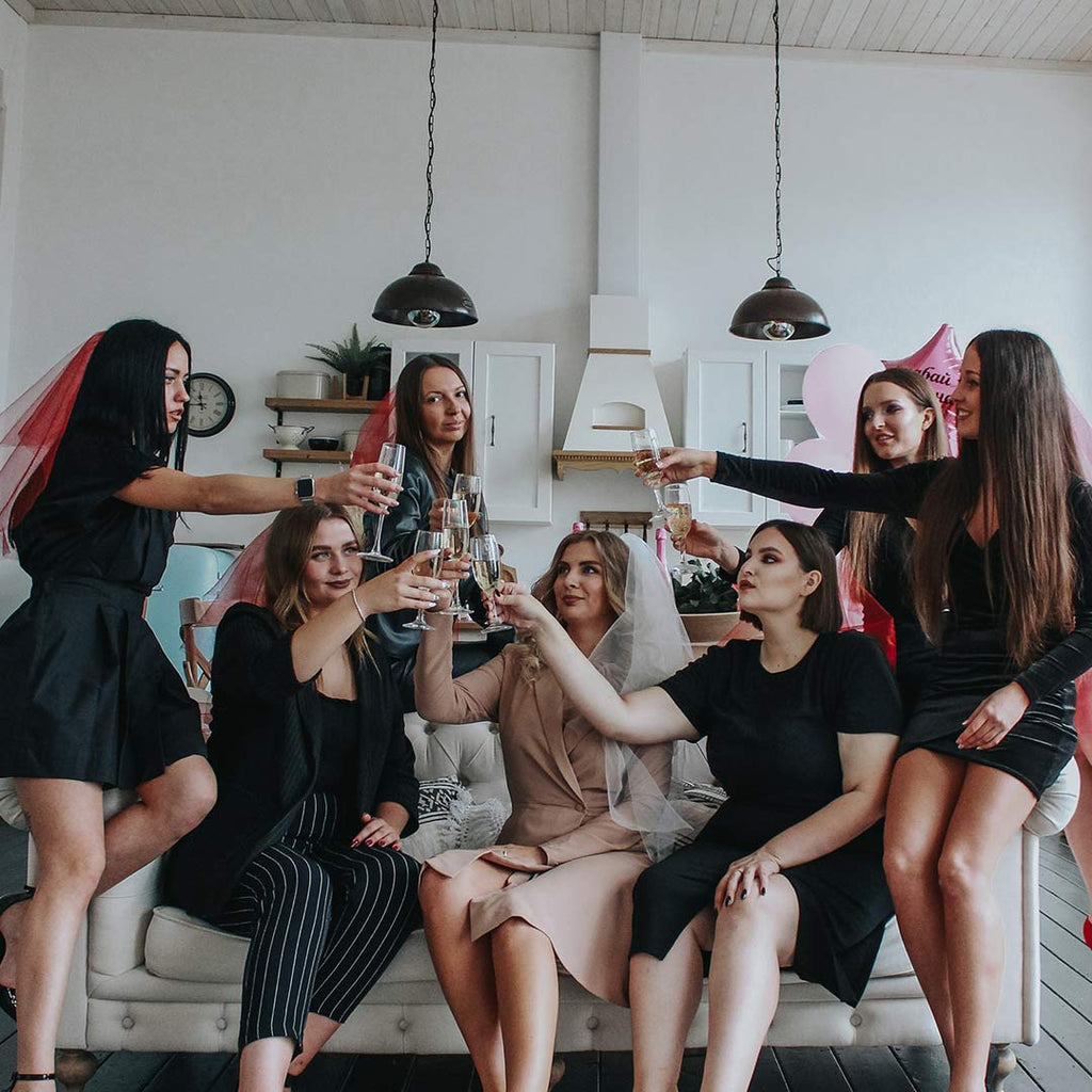 Top tips on planning a hen party in the UK? - Confetti Bee